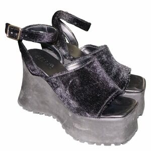 dELIA*s by Dolls Kill Ahead Of The Game‎ Black Platform Sandals. Y2k Size 7